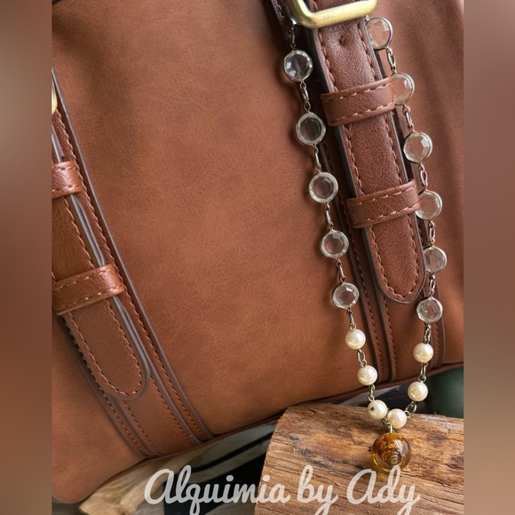 Pearls and crystals beaded bag charms necklace - Picture 1 of 3
